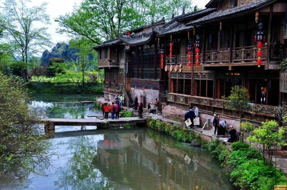 大S太会算计，又告汪小菲，起因是他搬走了大S豪宅里的4幅名画
